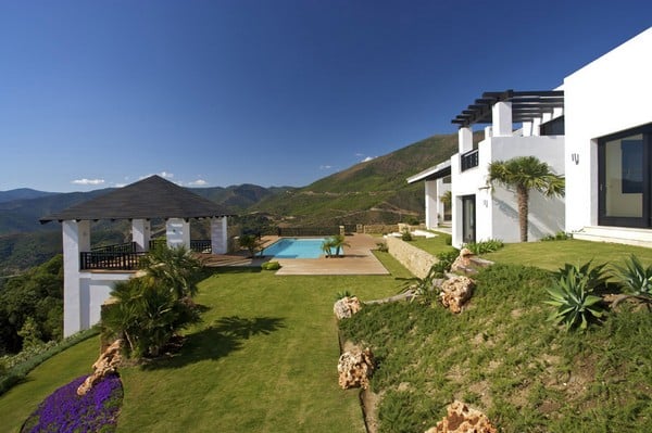 Villa with panoramic views of mountains garden and pool